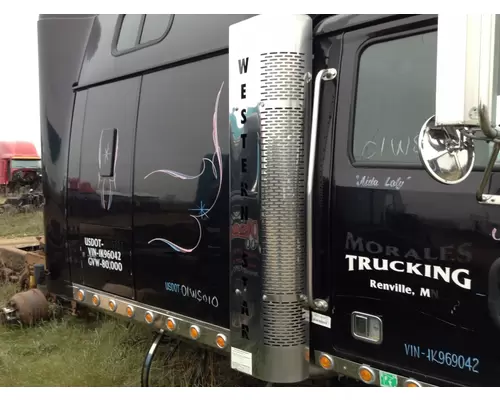 Western Star Trucks 4900EX Exhaust Guard