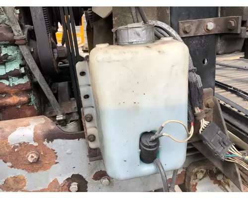 Western Star Trucks 4900EX Windshield Washer Reservoir