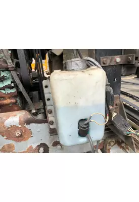 Western Star Trucks 4900EX Windshield Washer Reservoir