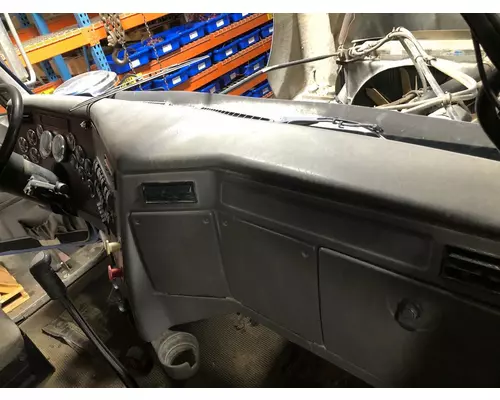 Western Star Trucks 4900 Dash Assembly