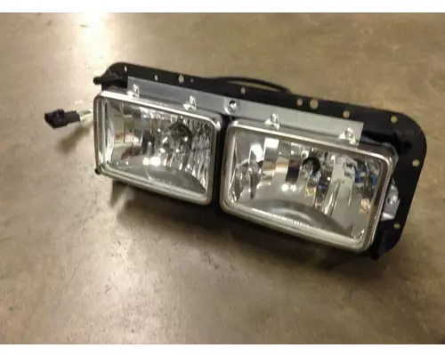 Western Star Trucks 4900 Headlamp Assembly