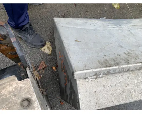 Tool Box WESTERN STAR TRUCKS 4900 Payless Truck Parts