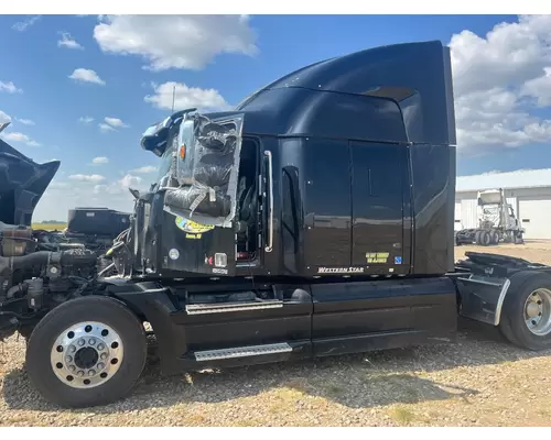 Western Star Trucks 5700 Cab Assembly