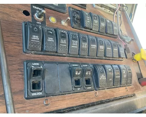 Western Star Trucks 5900 Dash Assembly