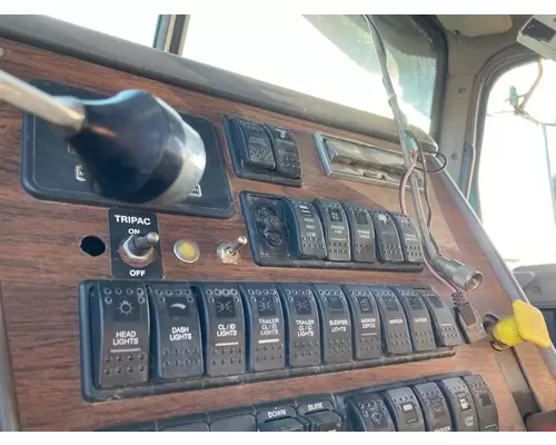 Western Star Trucks 5900 Dash Assembly