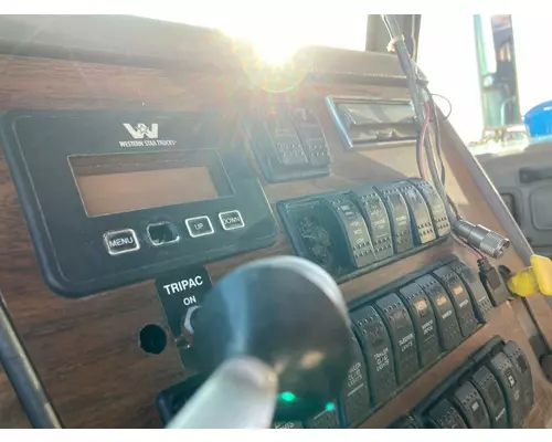 Western Star Trucks 5900 Dash Assembly