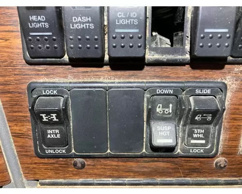 Western Star Trucks 5900 Dash Assembly