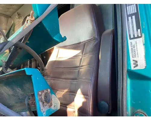 Western Star Trucks 5900 Seat (non-Suspension)