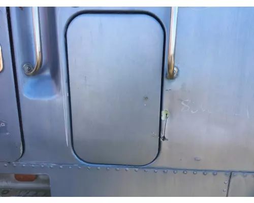 Western Star Trucks TRUCK Sleeper Door