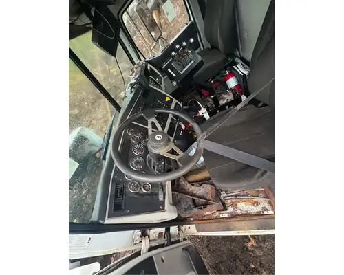 Western Star 4700 Cab