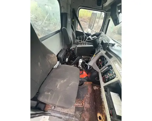 Western Star 4700 Cab