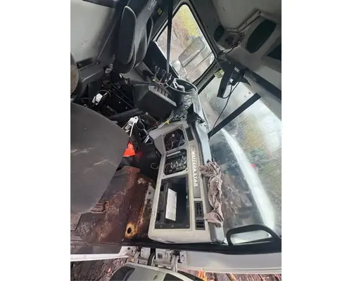 Western Star 4700 Cab