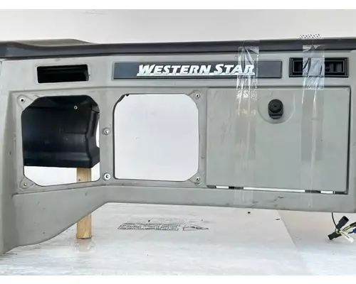 Western Star 4700 Dash Assembly
