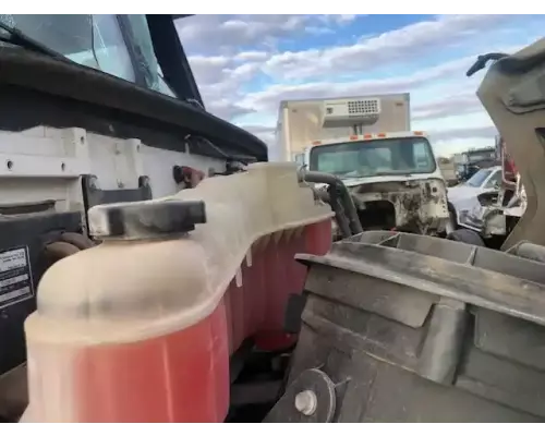 Western Star 4700 Radiator Overflow Bottle