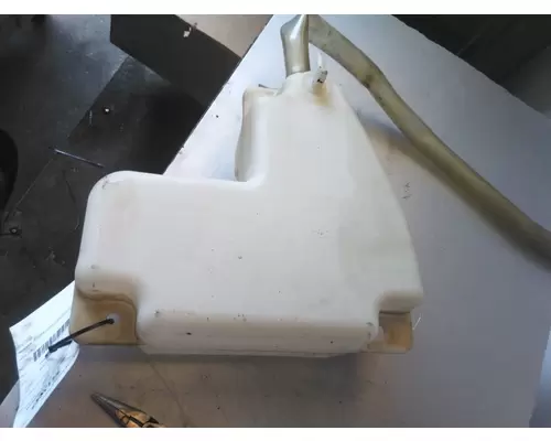 Windshield Washer Reservoir WESTERN STAR 4700 LKQ KC Truck Parts - Inland Empire