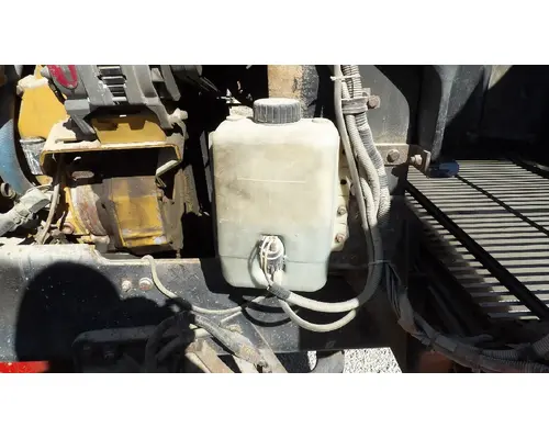 Windshield Washer Reservoir WESTERN STAR 4800 LKQ Thompson Motors - Wykoff