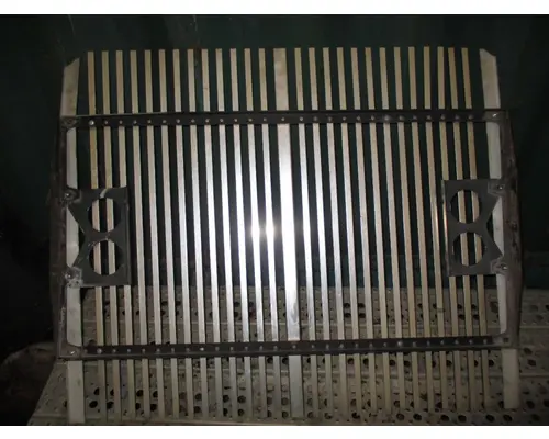 Western Star 4864F Grille
