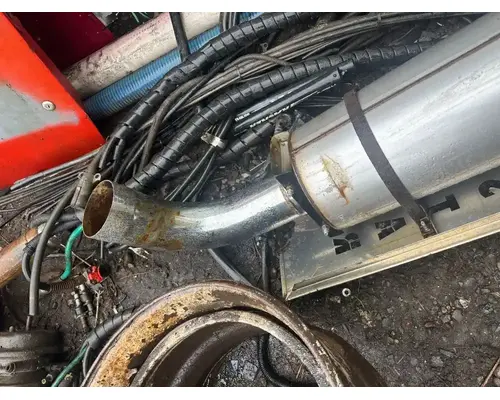 Western Star 4900 FA Exhaust Pipe