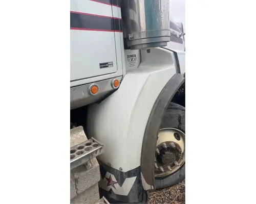 Western Star 4900 SA Fender Extension