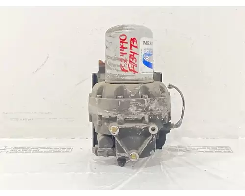 Western Star 4900FA Air Drier