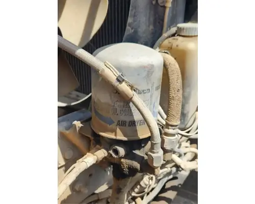 Western Star 4900FA Air Drier