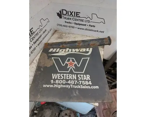 Western Star 4900FA Fender