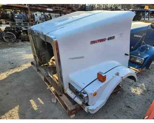 Western Star 4900FA Hood