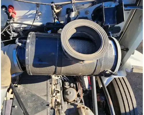 Western Star 4900SA Air Cleaner