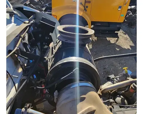Western Star 4900SA Air Cleaner