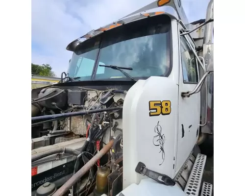 Western Star 4900SA Cab