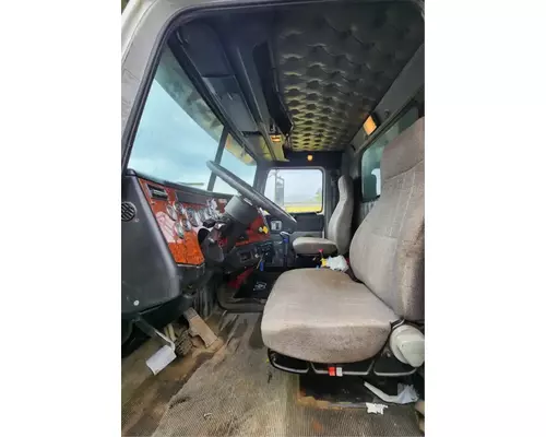 Western Star 4900SA Cab
