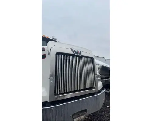 Western Star 4900SA Grille