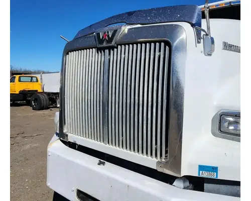 Western Star 4900SA Grille