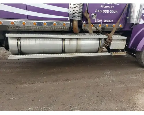 Fuel Tank Western Star 4900E Casey's Truck Salvage World