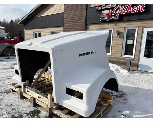 Hood WESTERN STAR 4900SF Les Camions Gilbert