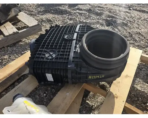 Western Star 49X Air Cleaner
