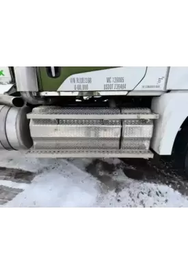 Western Star 49X DPF (Diesel Particulate Filter)