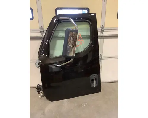 Door Assembly, Front WESTERN STAR 49X Hagerman Inc.