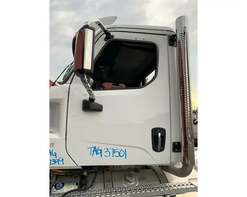 Door Assembly, Front WESTERN STAR 49X Hagerman Inc.