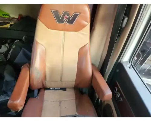 Western Star 5700 Seat, Front