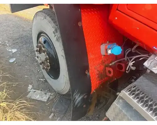Western Star 6900 XD Fender Extension