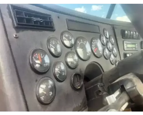 Western Star 6900 XD Instrument Cluster