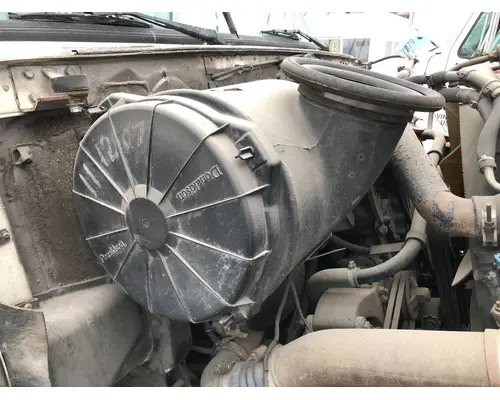 Air Cleaner WHITE VOLVO WAH Vander Haags Inc Cb