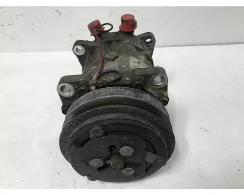 Air Conditioner Compressor WHITE VOLVO WAH Vander Haags Inc Sf