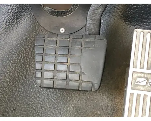 Body Parts, Misc. WHITE VOLVO WAH Vander Haags Inc Cb