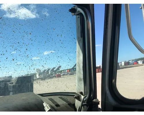 Body Parts, Misc. WHITE VOLVO WAH Vander Haags Inc Cb