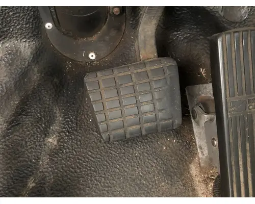 Body Parts, Misc. WHITE VOLVO WAH Vander Haags Inc Cb