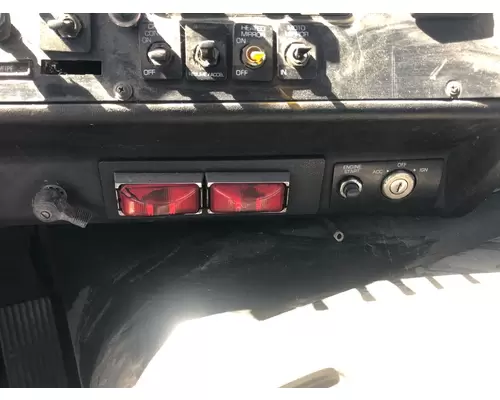 Dash Assembly WHITE VOLVO WAH Vander Haags Inc Cb