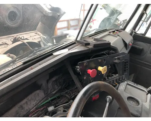 Dash Assembly WHITE VOLVO WAH Vander Haags Inc Cb