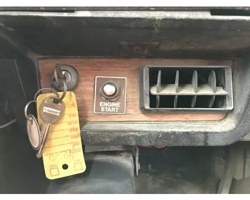 Dash Assembly WHITE VOLVO WCS Vander Haags Inc Cb